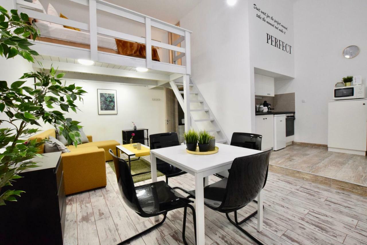 Standard Apartment By Hi5 - Akacfa 59 布达佩斯 外观 照片